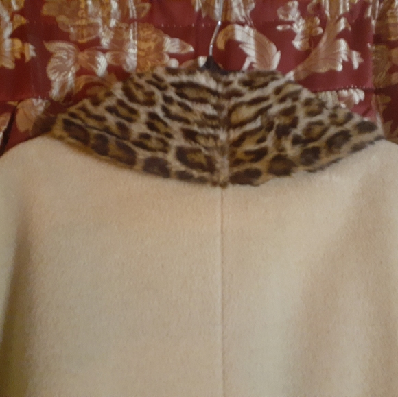 True Vintage Leopard Fur Collar Tan Wool  Coat - Picture 8 of 12